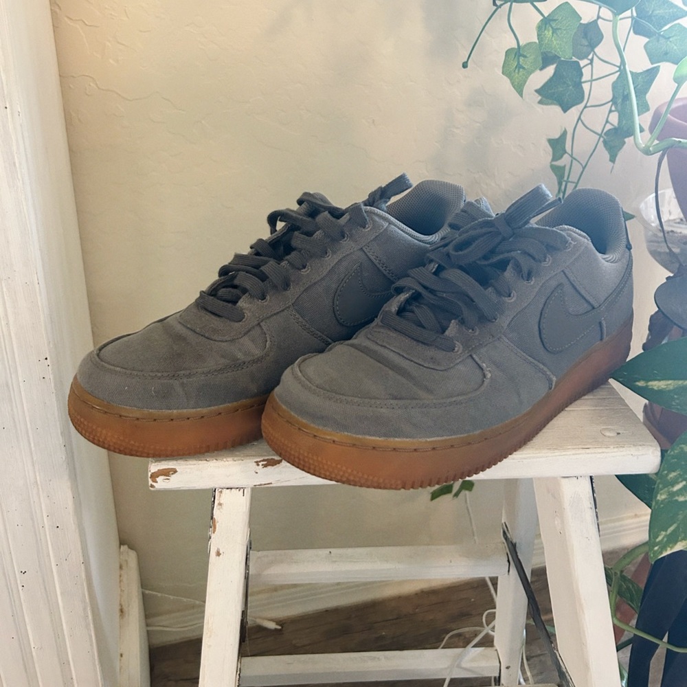 nike air force 1 07 black gum